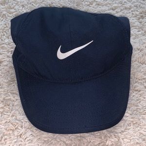 Nike Accessories - NEW NEVER WORN Nike Featherweight Hat Nike Accessories - NEW NEVER WORN Nike Featherweight Hat